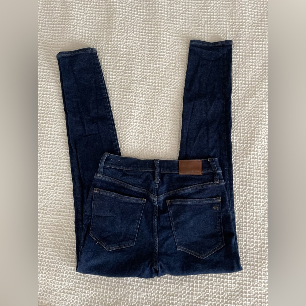 Madewell 9" Mid-Rise Skinny Jeans in Orland Wash: TENCEL™ Denim Edition - Picture 8 of 14